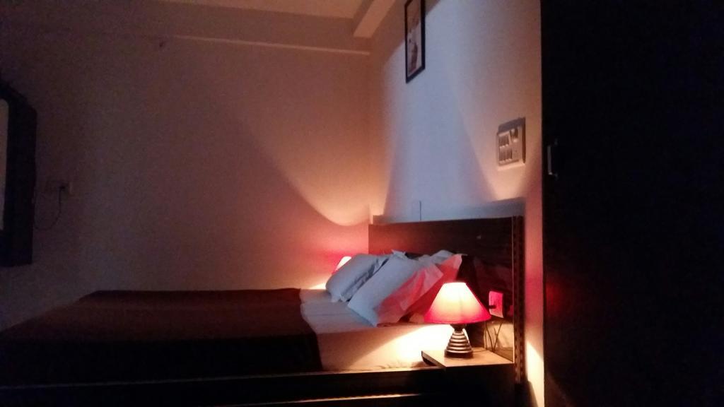 Hotel Safari Агра Екстер'єр фото