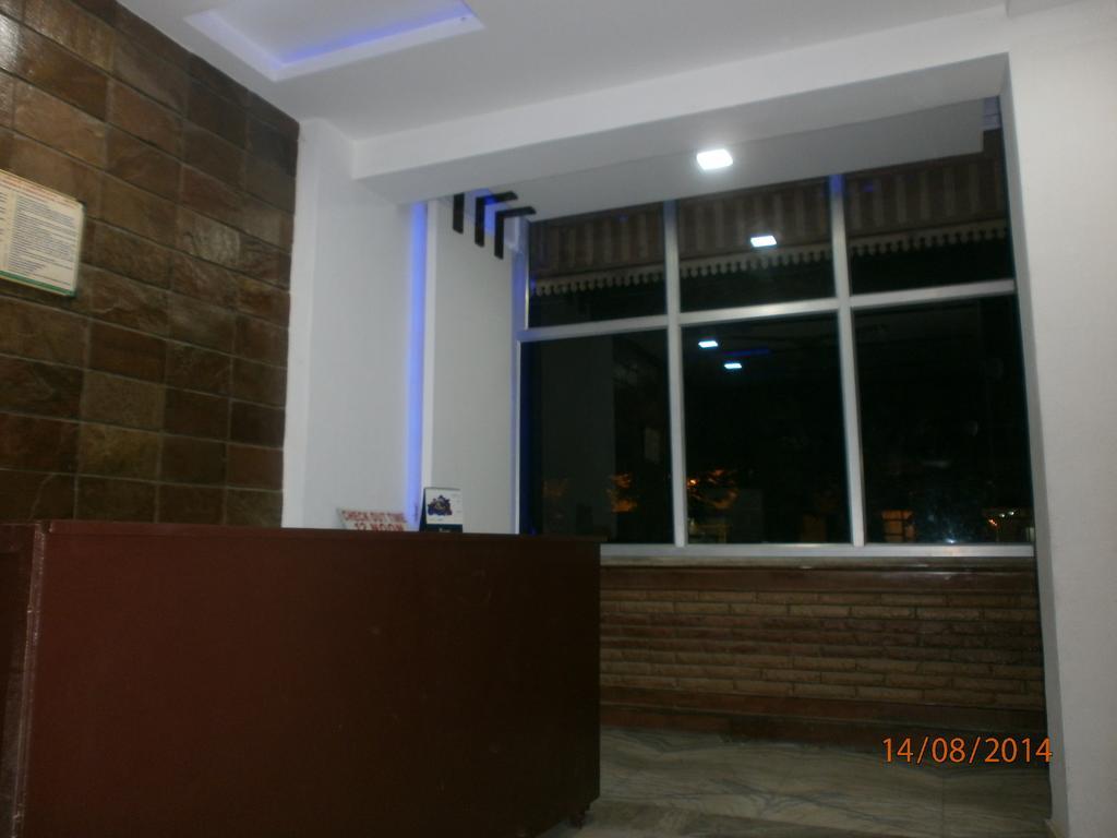 Hotel Safari Агра Екстер'єр фото