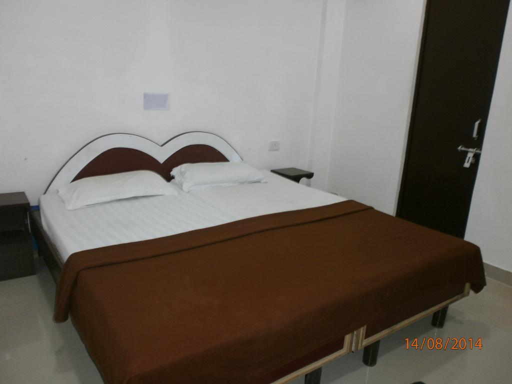 Hotel Safari Агра Екстер'єр фото