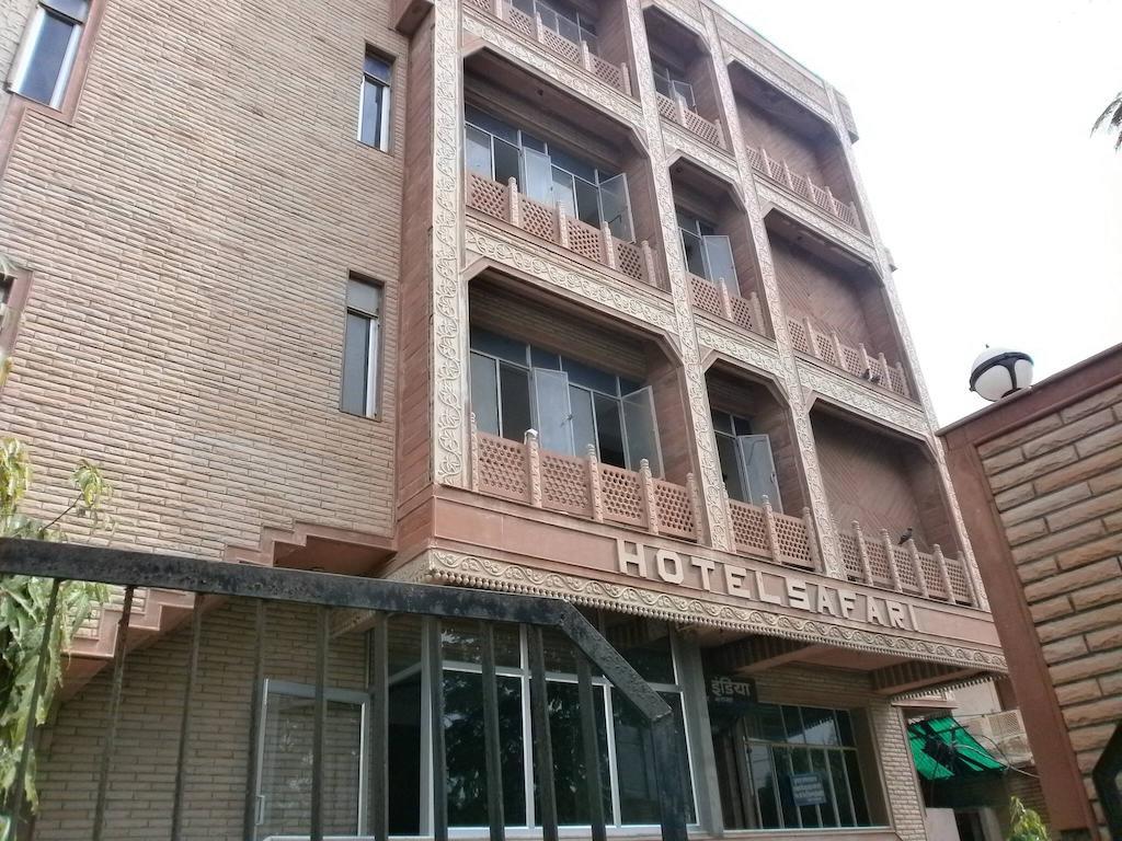 Hotel Safari Агра Екстер'єр фото