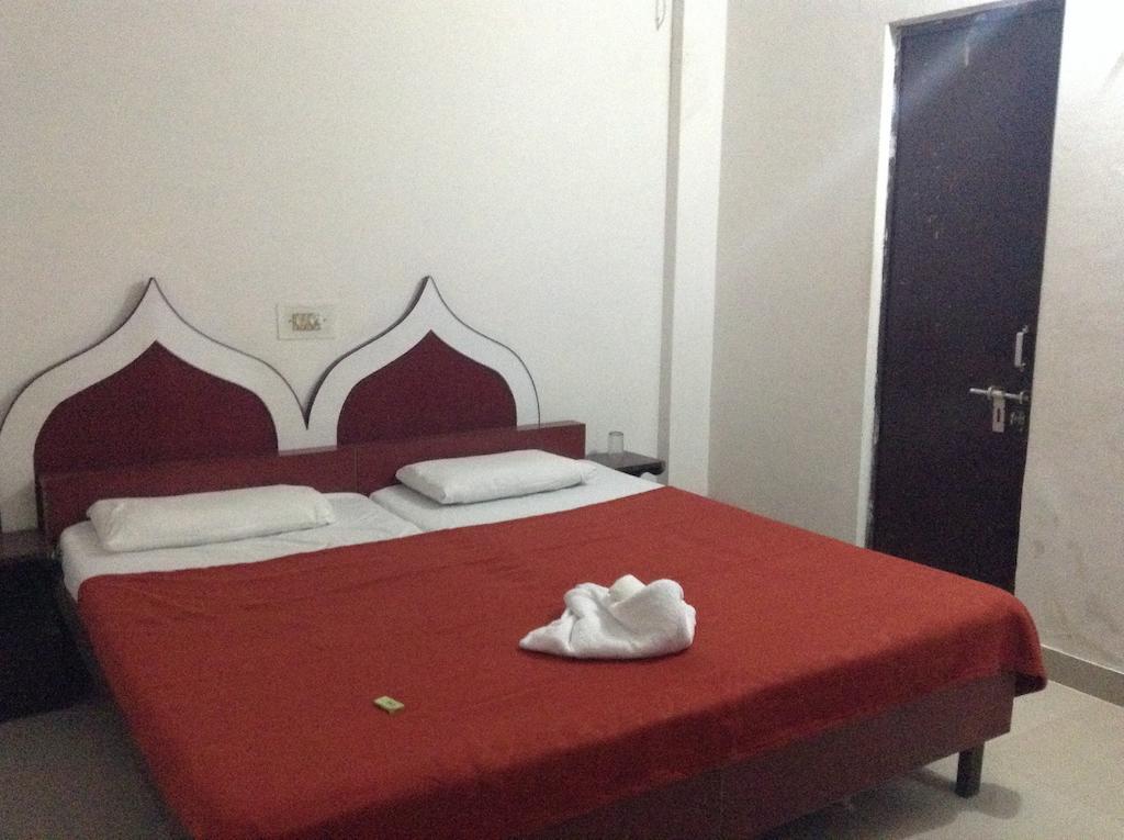 Hotel Safari Агра Екстер'єр фото