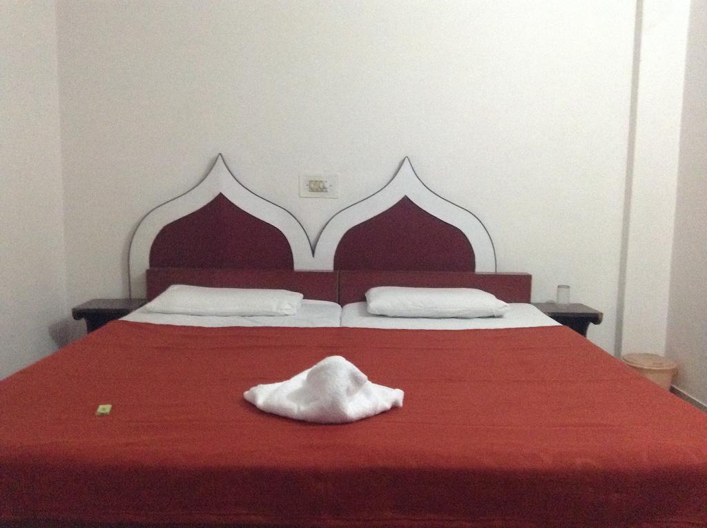 Hotel Safari Агра Екстер'єр фото
