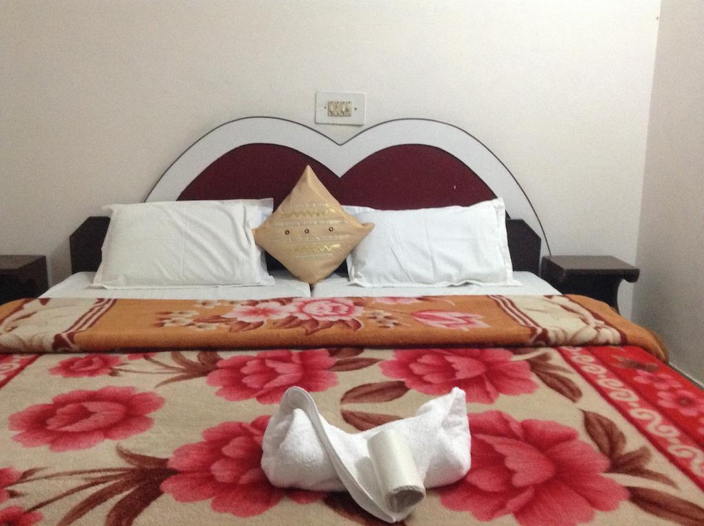 Hotel Safari Агра Екстер'єр фото