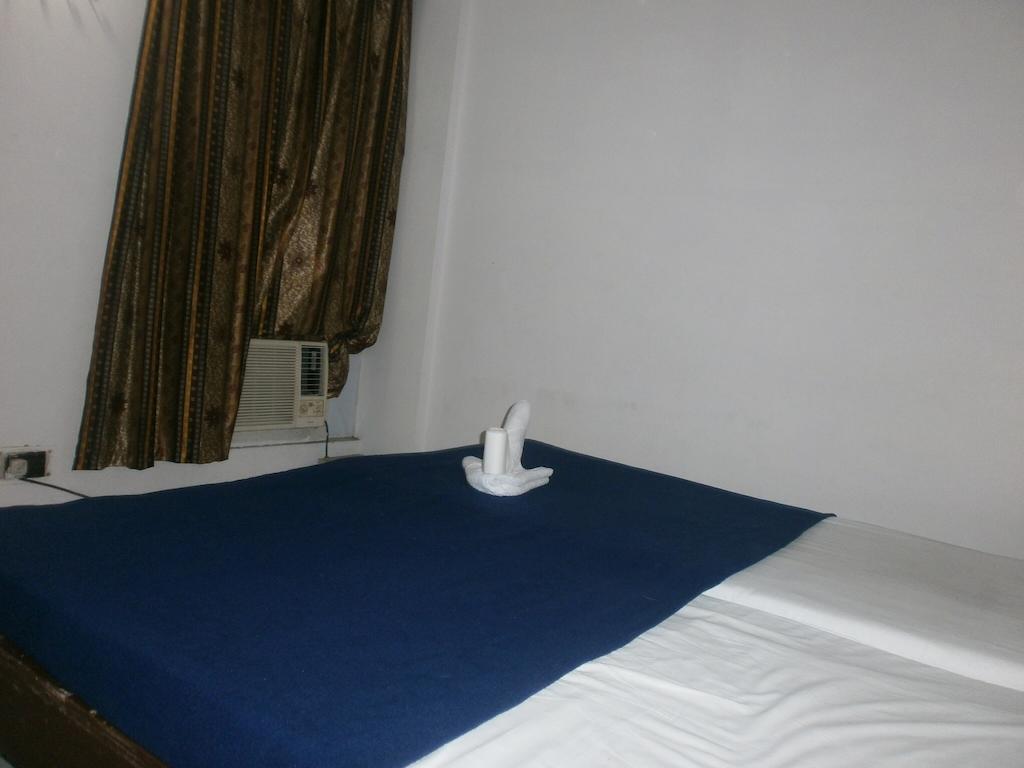 Hotel Safari Агра Екстер'єр фото
