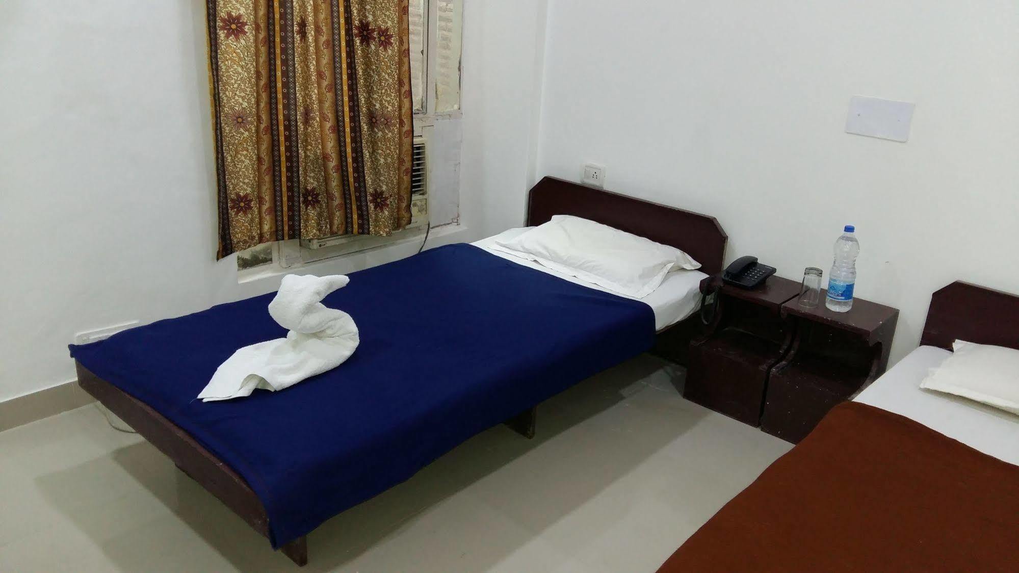Hotel Safari Агра Екстер'єр фото