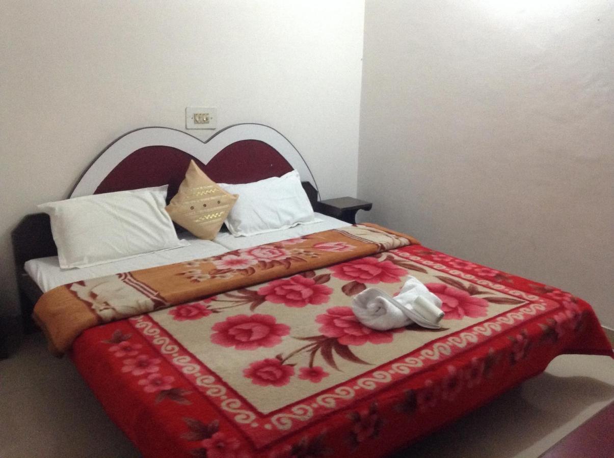 Hotel Safari Агра Екстер'єр фото
